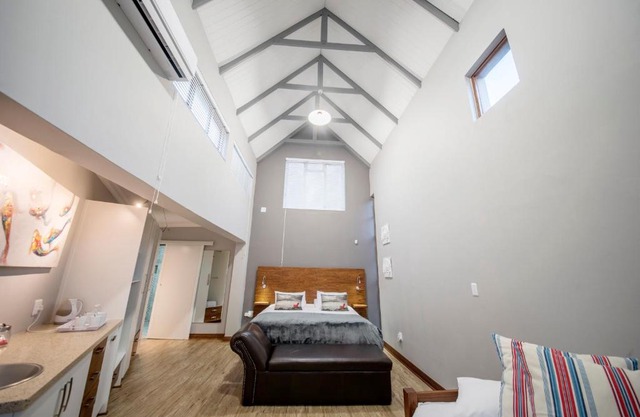 Crisp Guest Rooms