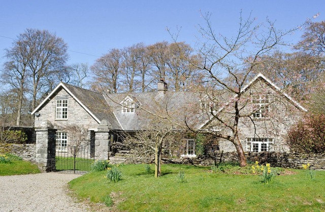 Crogen Coach House - OQR