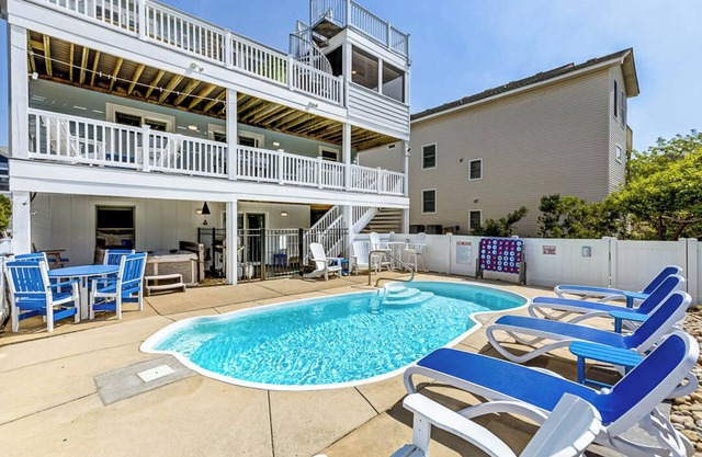 Crown Blessing | 198 ft from the Beach | Dog Friendly, Private Pool, Hot Tub | Corolla