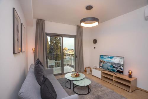 Crown Hall Suites