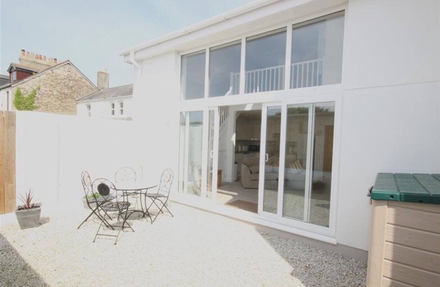 Crysawna, Newquay, close to the beach & amenities