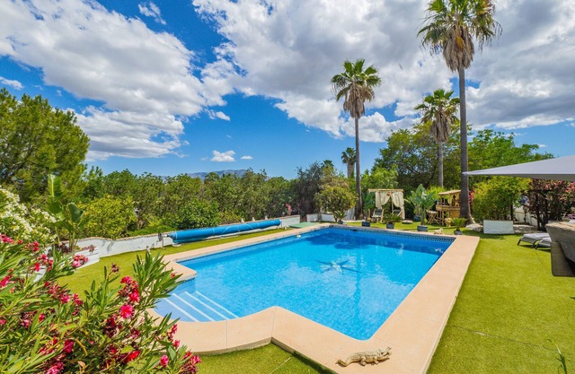 Cubo's Rural Casa Christoria/private pool/free wifi/pet friendly