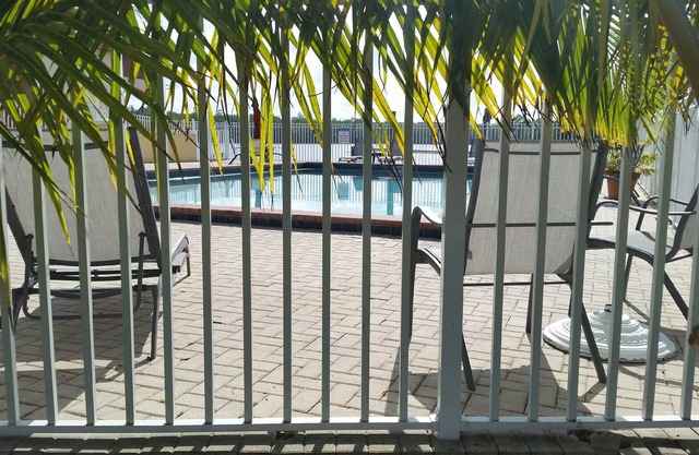 Cute and Cozy villa with a screened front deck in the heart of the Everglades.
