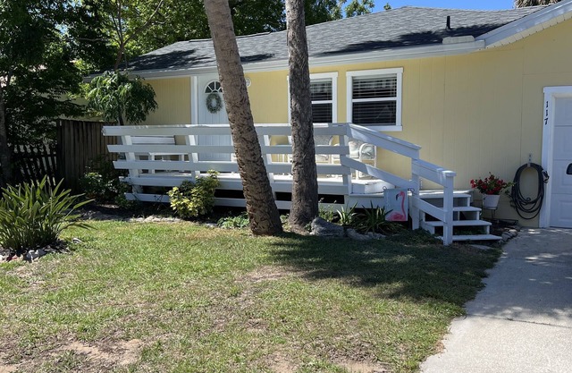 Cute, comfortable home with a sunny front porch. 3 minute walk to the river.