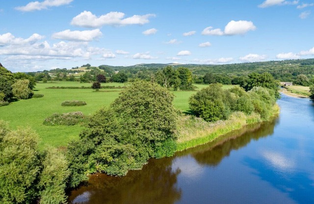 Cwch Gwenyn - One Bedroom House, Sleeps 2