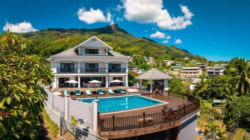D'Offay Seaview Apartments