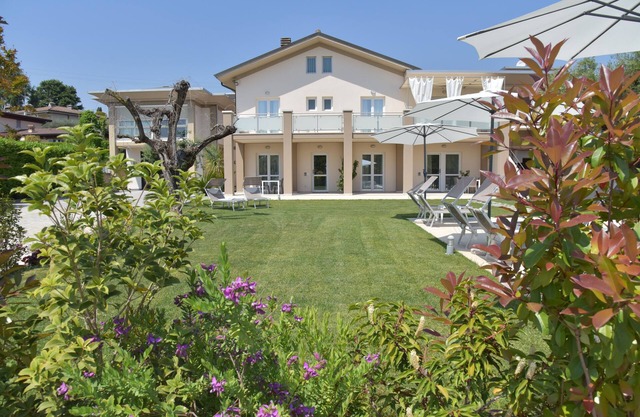 Daisy | Garda Bloom Holiday Apartments at Lake Garda
