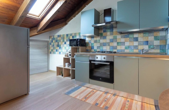 Dante's SkyLoft: Loft Novara