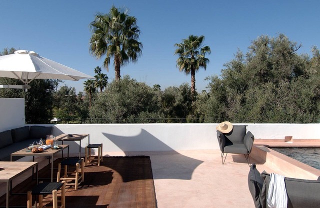 Dar 118, 3 br, hammam, pool, rooftop, staff
