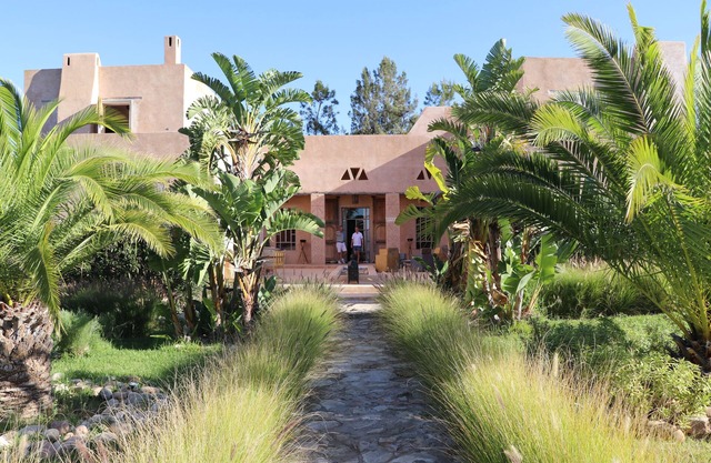 DAR MAHA beautiful casbah style villa with swimming pool 15 x 5 M and petanque court -12p