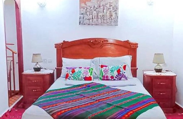 "Dar Stah": apartment with terrace overlooking the sea and port.