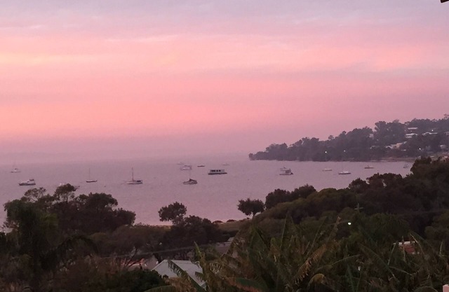 Dawesville Crab Shack - Outstanding Views and Location!