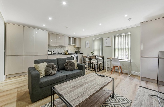 Deanway Serviced Apartments Chalfont St Giles - Apt A