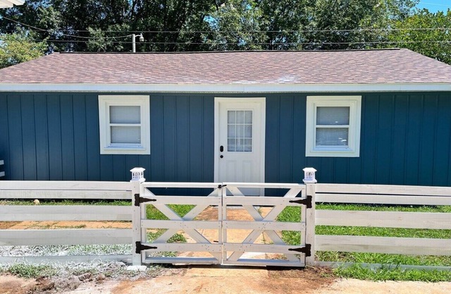 Decatur's Charming Bungalow Oasis