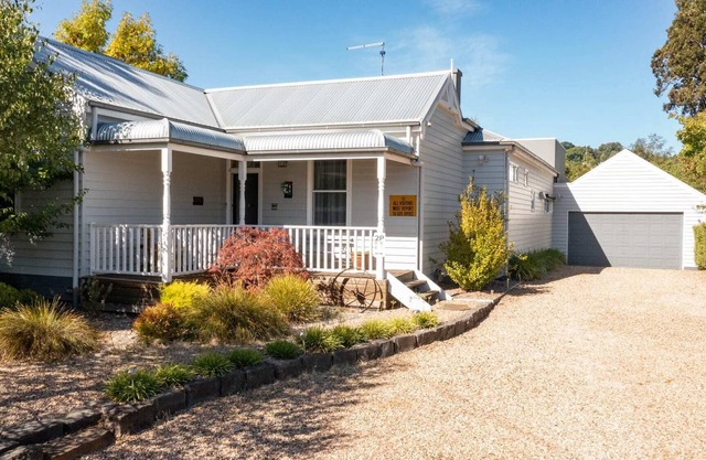 Deja Vu - Daylesford