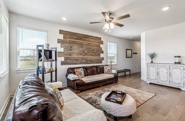 Del Valle · Pit Stop Retreat | Sleeps 10