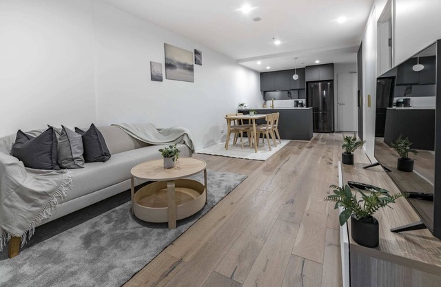 Delight In The Heart Of Canberra