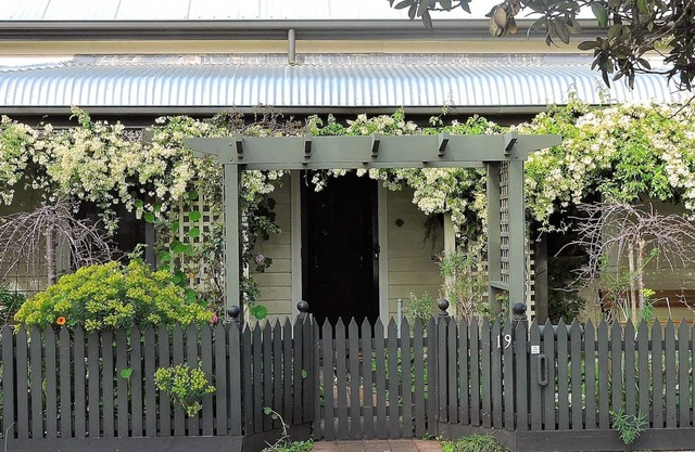delightful cottage Queenscliff