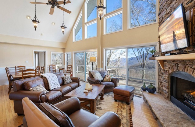 Delightful Home Atop Sugar Mountain