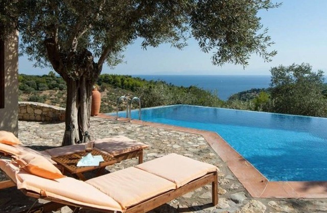 Deluxe Alonissos Island | Villa Elia |.
