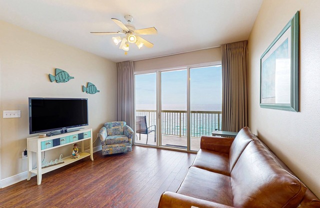 Deluxe Condo Unit! Master BR on Gulf side, Double long Balcony, & a Bunkroom.