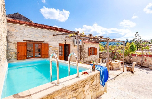 Deluxe Crete Villa | Vereniki Villa | Sea View | Private Pool | 4 BDR |.