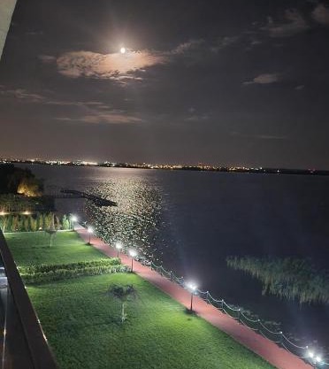 Deluxe Lake View
