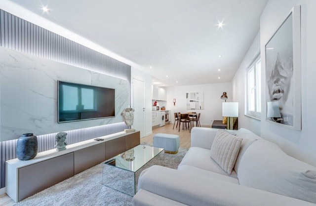 Deluxe & Modern Duplex in the heart of Belem