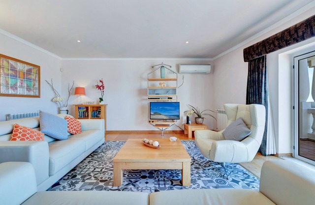 Deluxe Villa With Private Pool, Jacuzzi, Table Tennis, Games Room And Fibre WIFI