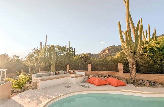 Desert Vibrations - A Private Retreat
