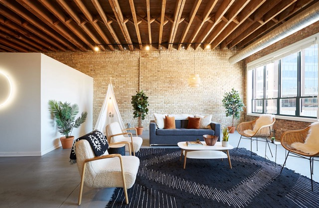 Designer 3BR Luxury Penthouse in Heart of Fulton Market | Featured In Architectu