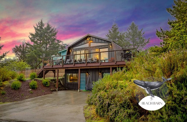 Designer Home with Ocean View Hot Tub