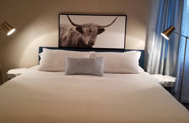 Designer Stay with 4 bedrooms & 2 bathrooms