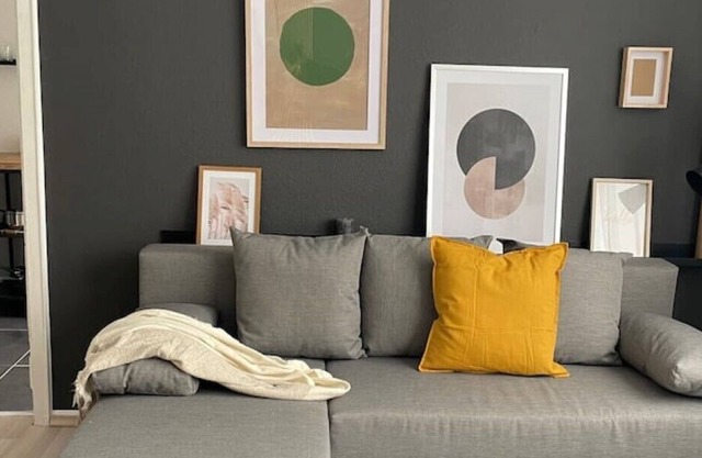 Designer Wohnung mit Parkplatz und Kingsize Bett