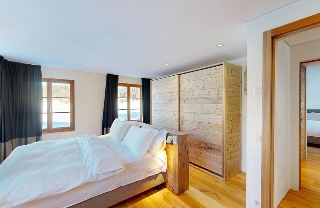 Detached Chalet Rominger – Alpine Elegance in Surlej