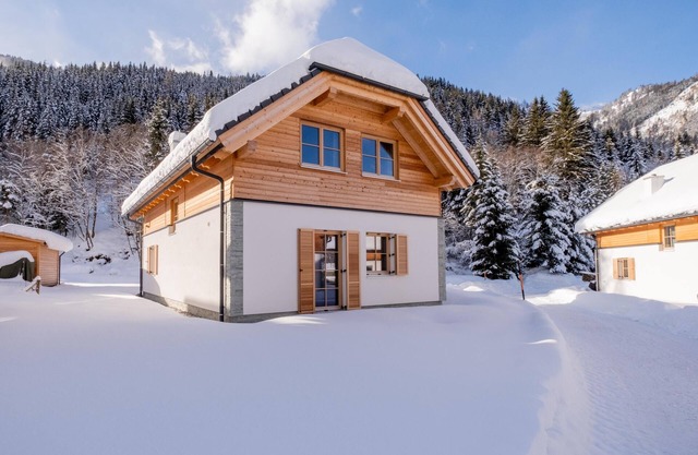 Detached chalet with Finnish sauna
