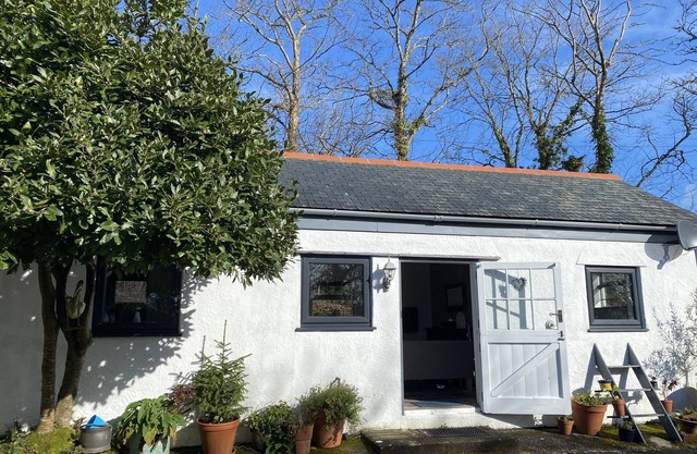 Detached cottage within walking distance of Coverack Harbour and beach