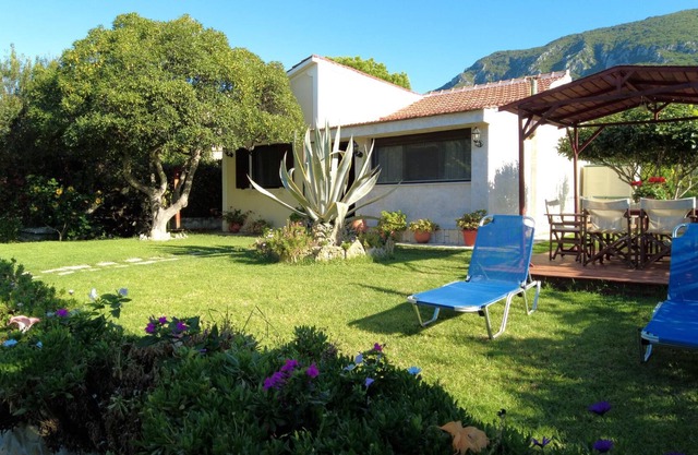 Detached holiday home at the sea, Wifi | Skidi, Corfu
