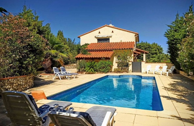 Detached Villa - spacious 1st floor apartment. Swimming pool with large terrace