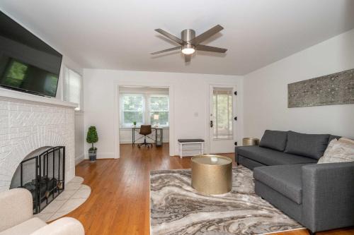 Devou Park Cottage 1