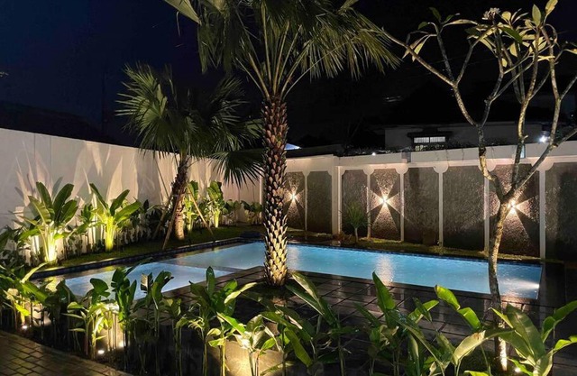 Dhanis House 8 Bedroom Villa