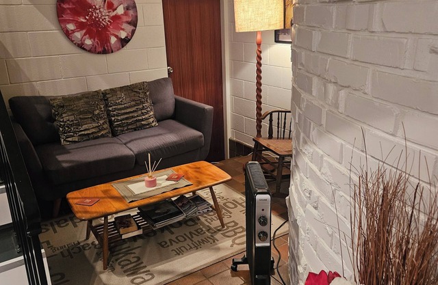 Di's B&B'