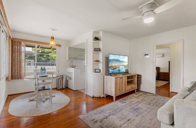 Diamond Head | Walkable | AC, WD, Kitchen, Parking