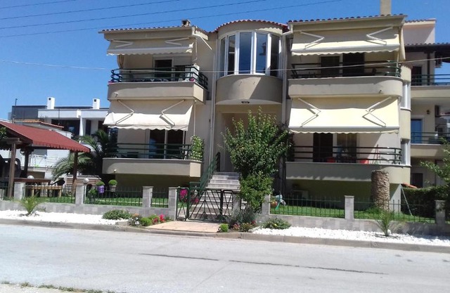 Dimitra Apartments