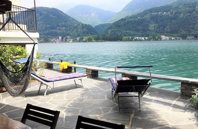 Direct on Lugano Lake: Take a Swim from your Villa - Cottage for 4 people in Riva San Vitale