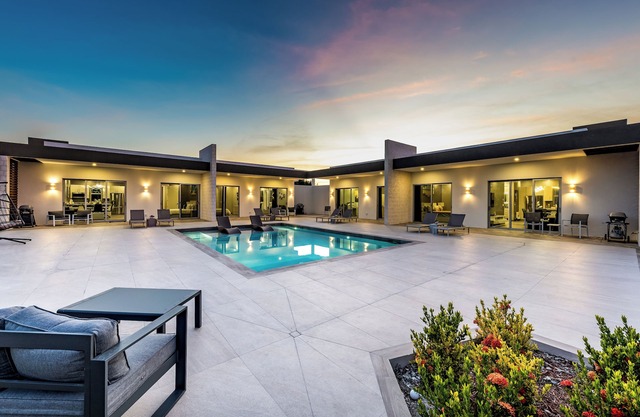DISCOUNT, TURKS HAVEN VILLAS NEWLY BUILT LUXURY 1BR SUITE, STEPS TO THE BEACH!