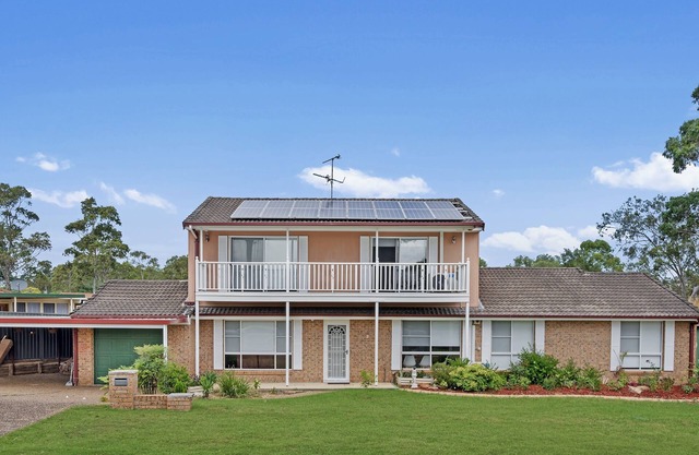 Discover Mount Annan | Spacious 6-BR House