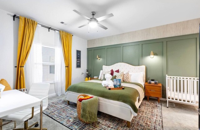 Discover your upscale retreat in historic San Antonio. This modern apartment offers a seamless blend of comfort and convenience, with amenities designed for military, medical professionals, families, & displaced guests. Your perfect home base awaits.