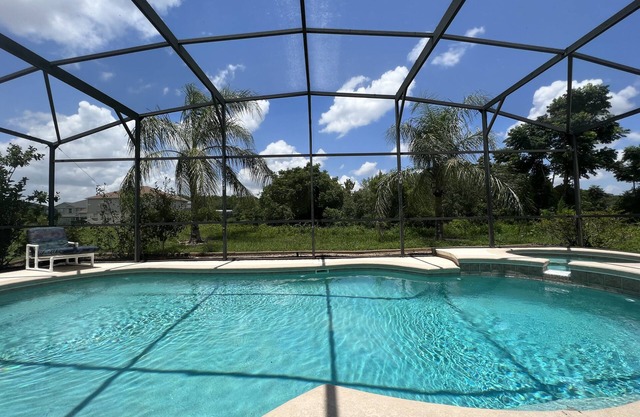 DisneyAreaPlatinumVillas: Spacious 7BR/Sleeps14/Private Pool&SPA/HighSpeed Wi-Fi