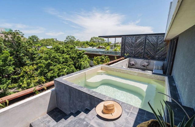Divine 3BR PH Private Jacuzzi | Pools | SPA | Yoga